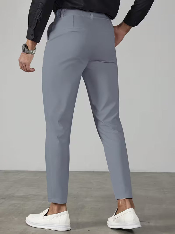 Krsto – High-End-Hosen MIT Hohem Bund