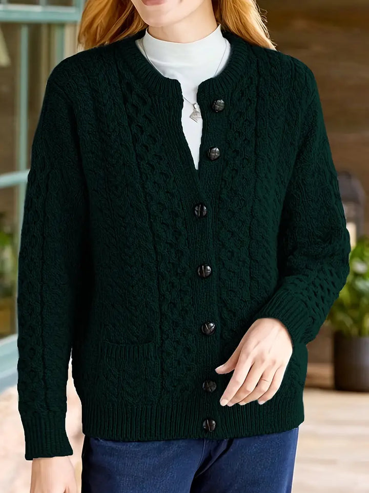 Avery – Strickjacke Mit Knöpfen Und Zopfmuster