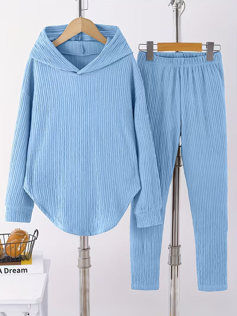 Berenika – Lässiges Kapuzen Top And Leggings