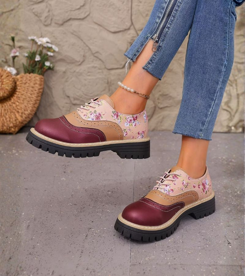 Kiela – Oxford-Schuhe Mit Blumenmuster Und Klobiger Profilsohle