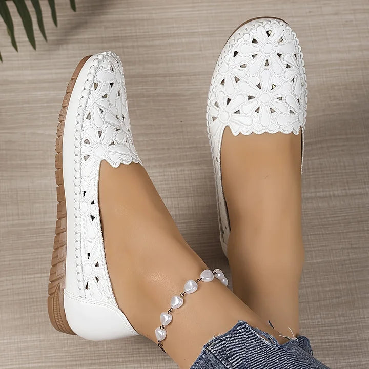 Inessa – Modische Orthopädische Schuhe Mit Ausschnitte