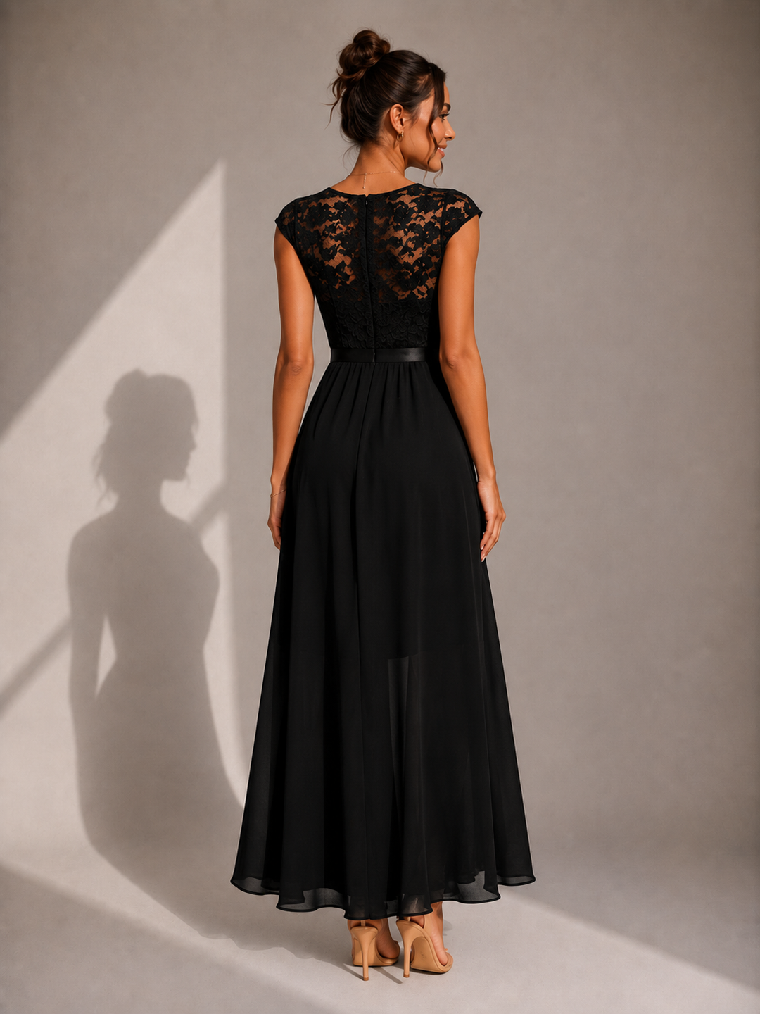 Yoanna - Stilvolles Maxi Kleid Mit Schnürung Und Rüschen