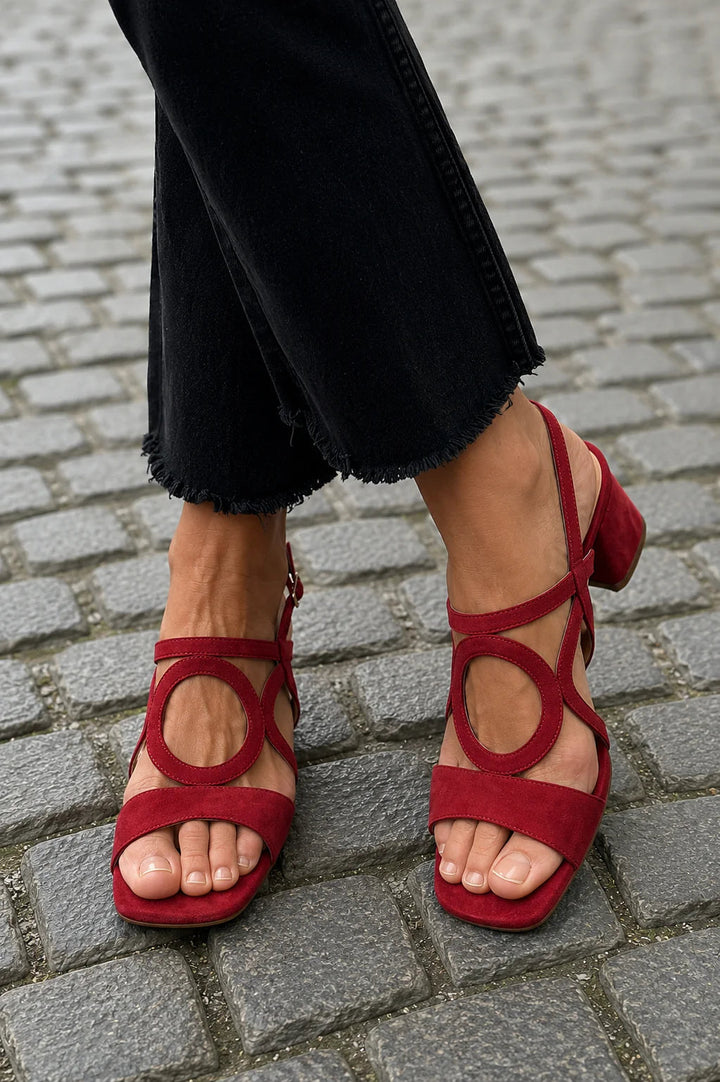 Gurng – Sandalen Mit Eckiger Zehenpartie und Abgerundetem Schnitt