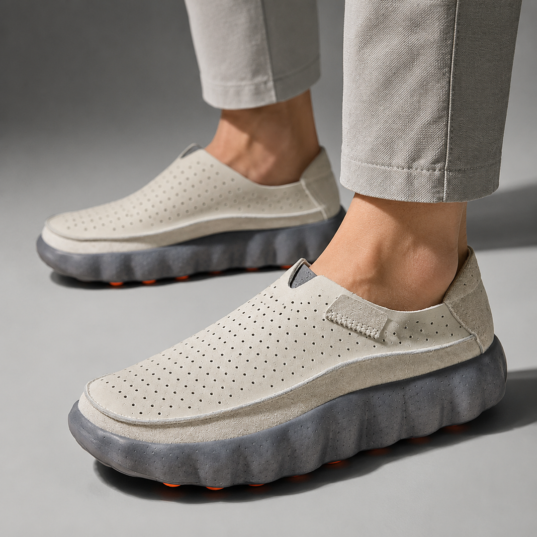 Sameth – Perforierte Hausschuh Mit Flexibler Sohle