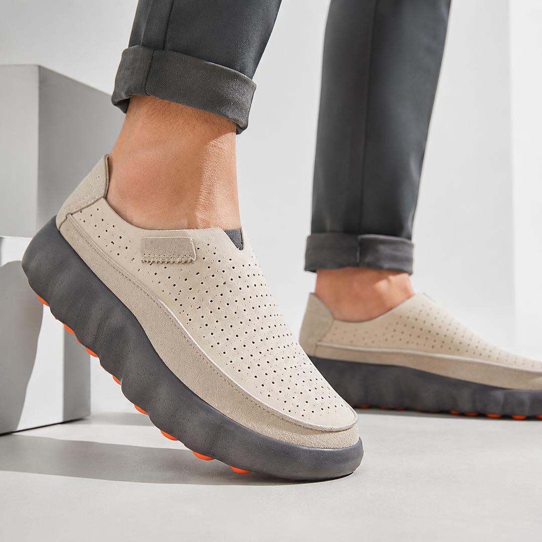 Sameth – Perforierte Hausschuh Mit Flexibler Sohle
