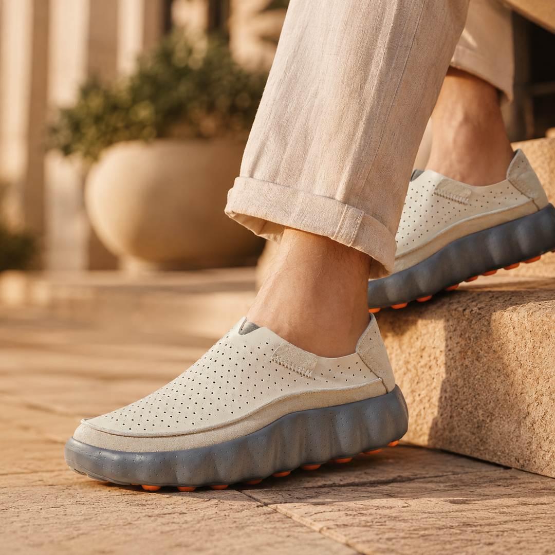 Sameth – Perforierte Hausschuh Mit Flexibler Sohle
