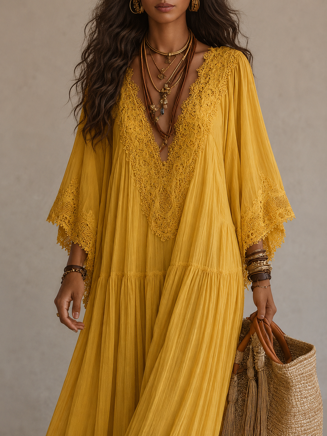 Ainura - Langes Kleid Aus Elfenbeinfarbenem Chiffon Und Spitze