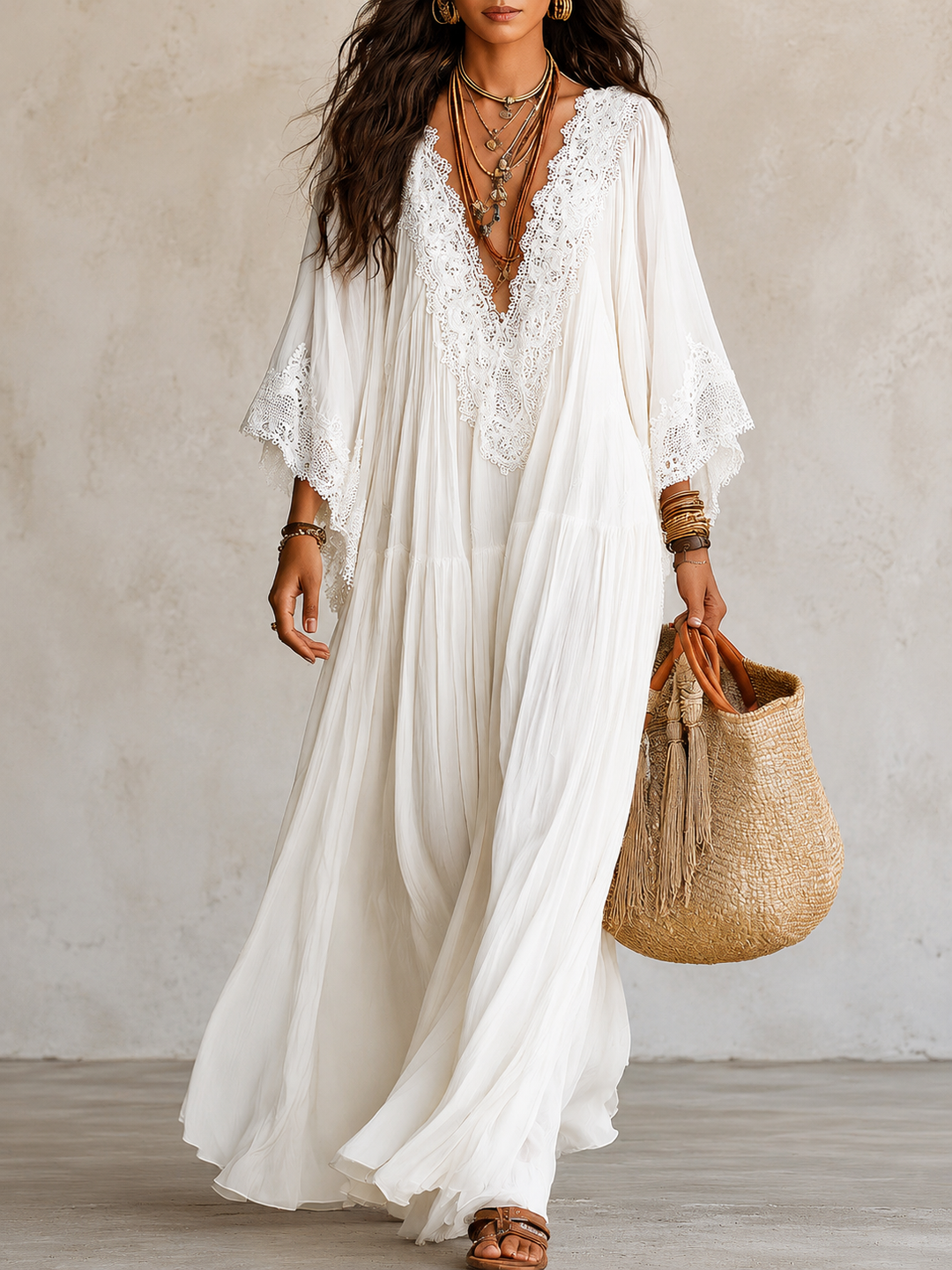Shimmila – Maxikleid aus Chiffon mit Fledermausärmeln und Spitze