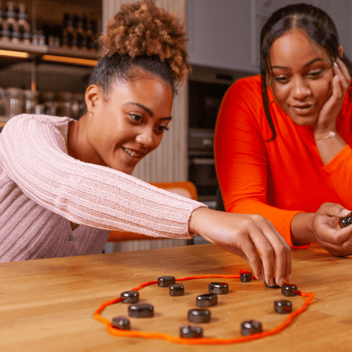 Magnetisches Schach - Spannung trifft auf Strategie!