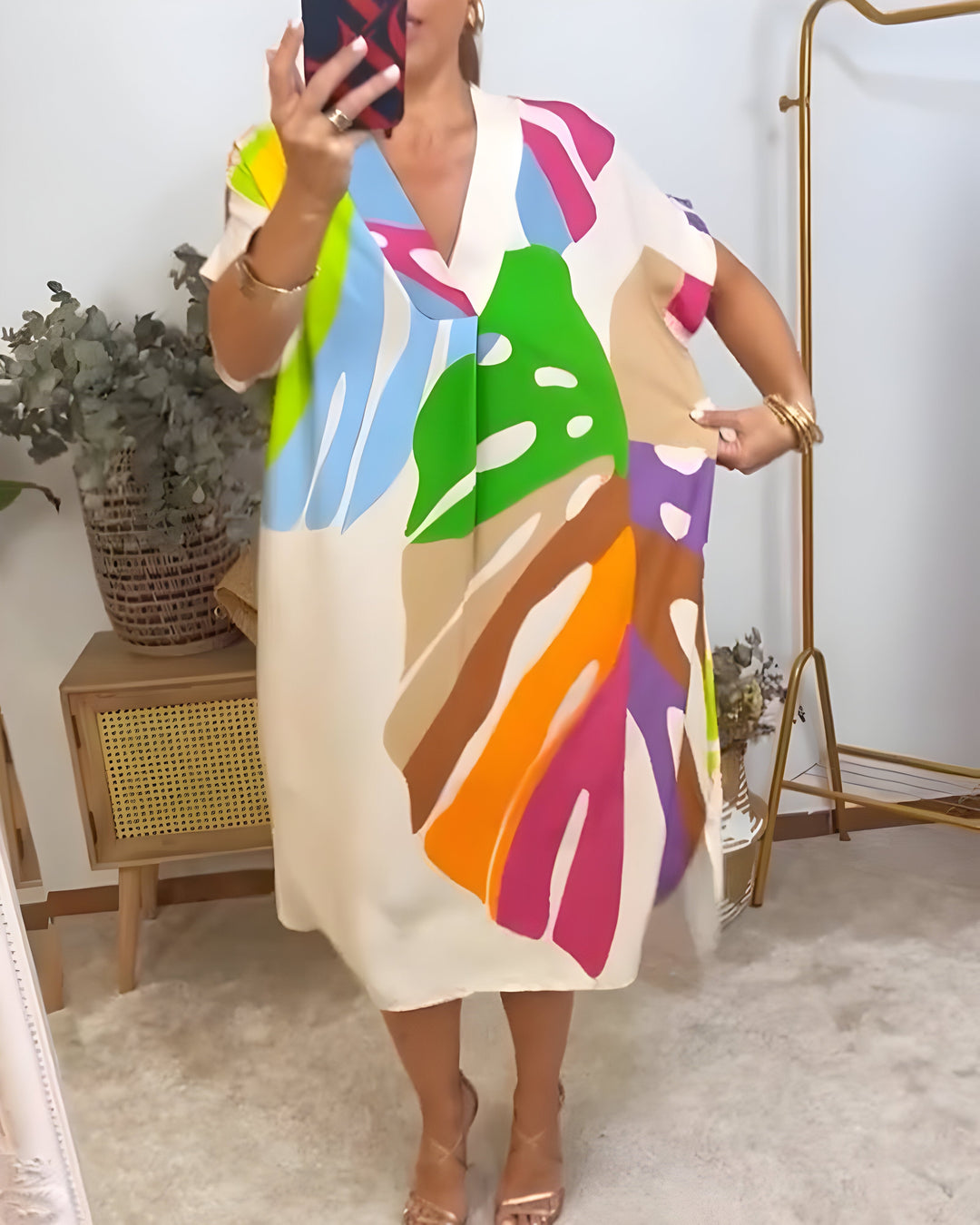 Ailsa – Lässiges Kleid Mit Buntem Blatt Muster