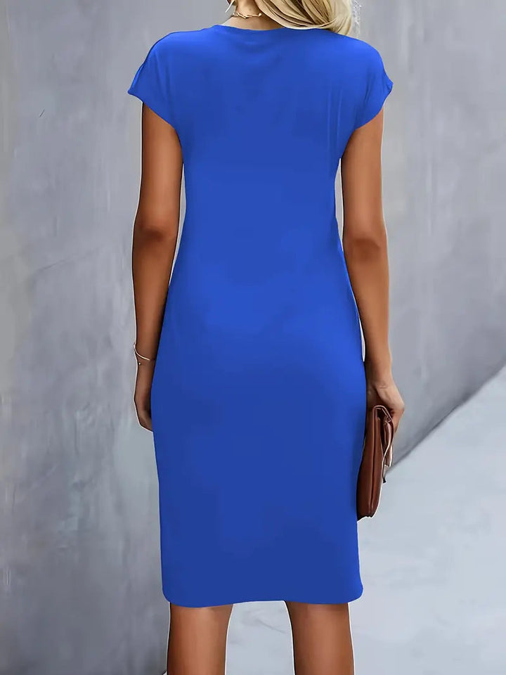 Adelina – Stilvolles Kleid Mit Rundhalsausschnitt