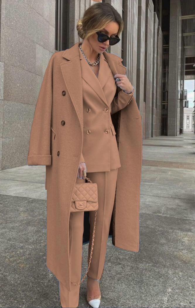 Ofelya - Elegantes Zweireiher Anzugset Mit langem Mantel