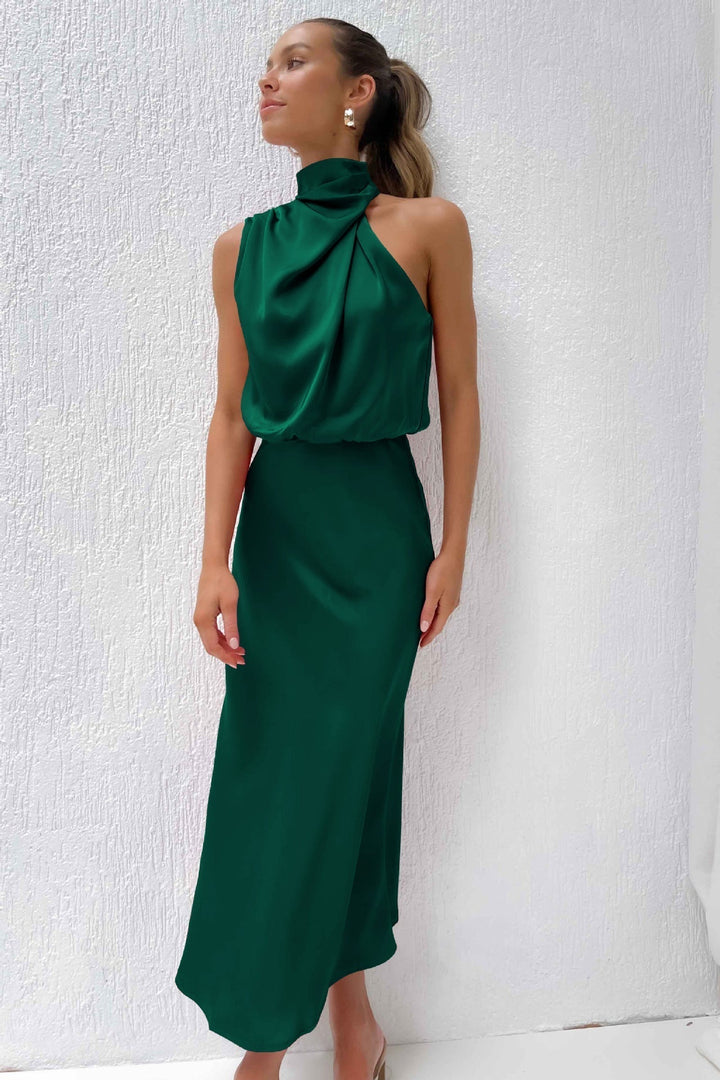 Justyna – Langes Kleid mit Neckholder-Ausschnitt