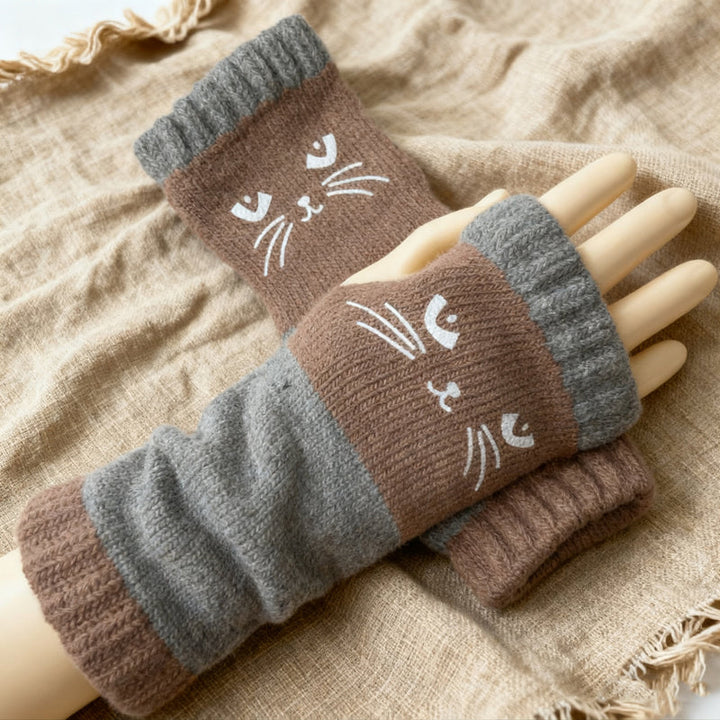 CozyPaws – Warme Handschuhe mit Cartoon-Motiv