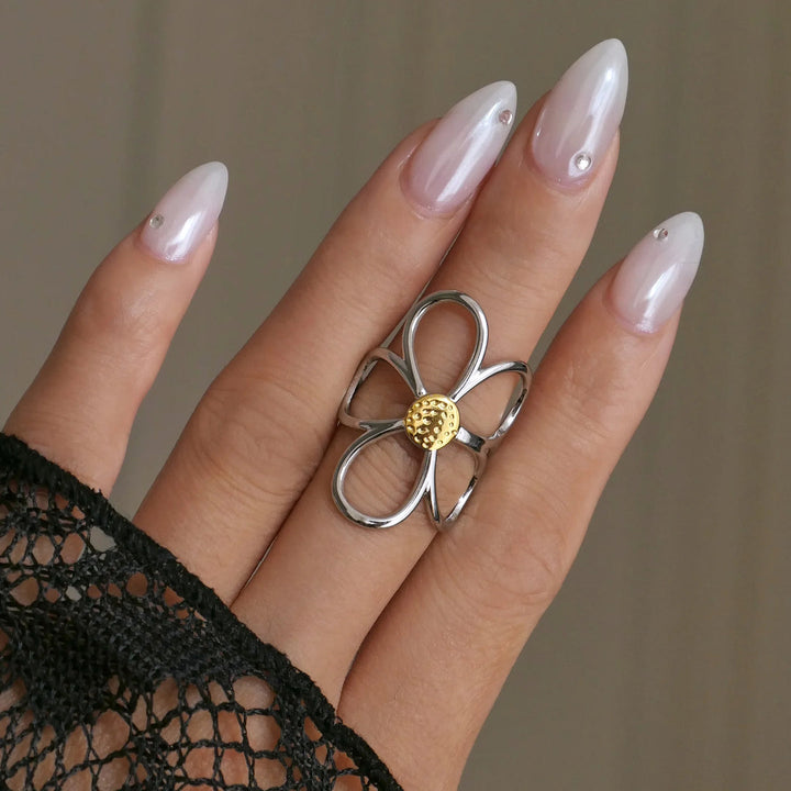Meloni – Verstellbarer Ring Im Gänseblümchen-Gestaltung