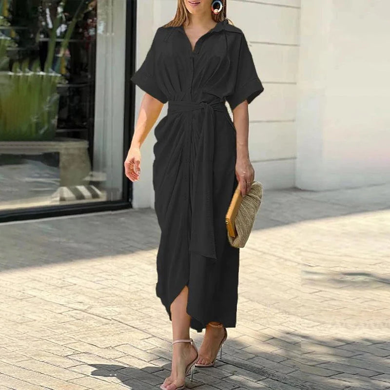 Karima – Langes Kleid mit Umlegekragen und kurzen Ärmeln