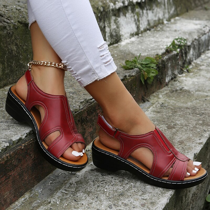 Kristie - Klassische Sandalen