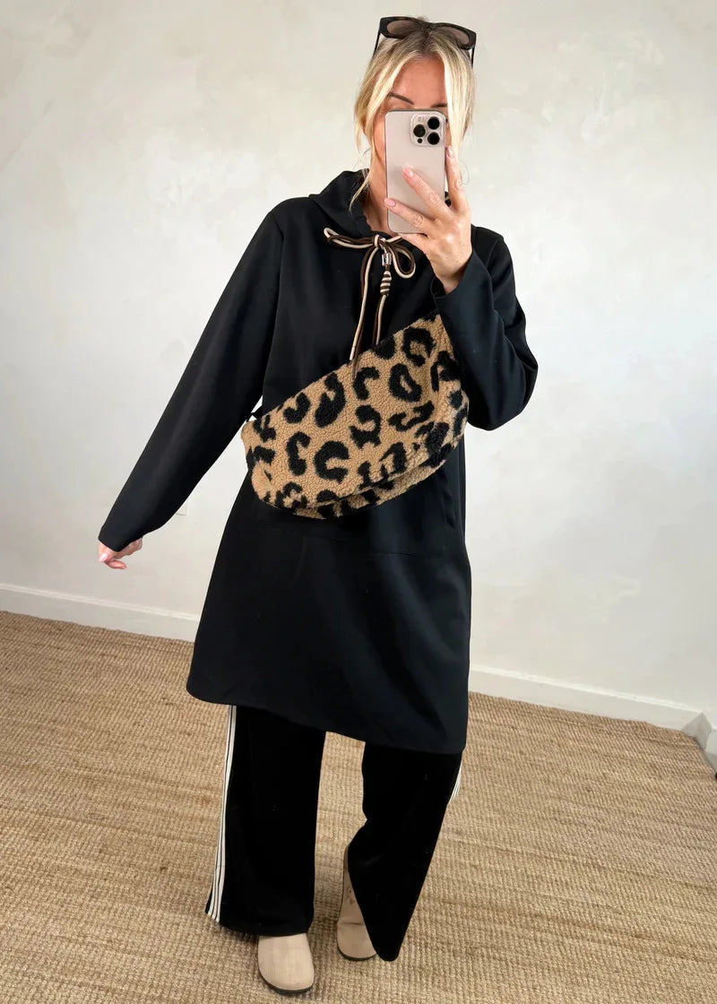 Michaella – Kapuzen Kleid Mit Fronttaschen