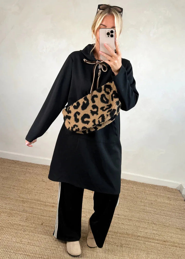 Michaella – Kapuzen Kleid Mit Fronttaschen