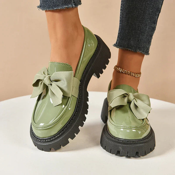 Batya – Elegante Rutschfeste Schuhe Mit Schleife