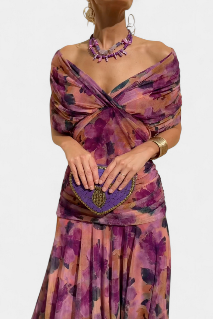Lordanka – Langes Kleid Mit V-Ausschnitt Und Blumen Muster