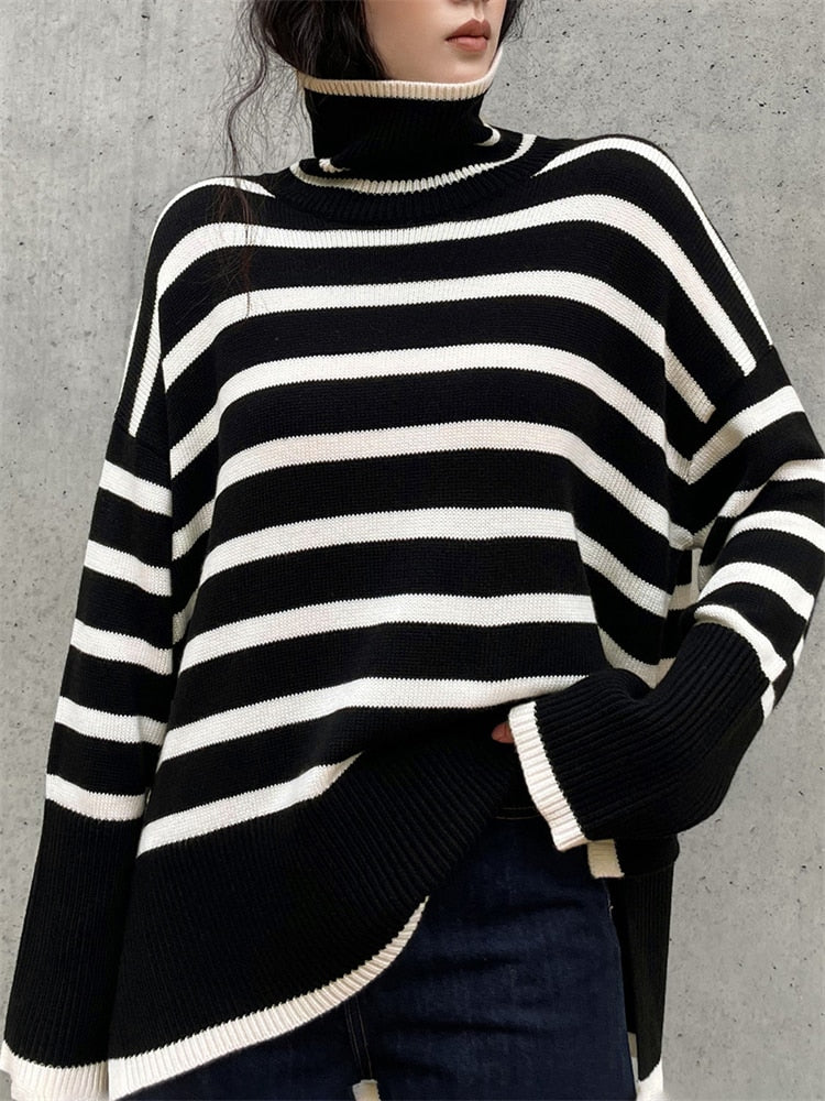 Kynesia - Übergroß Strickpullover Mit Streifenmuster Und Rollkragen
