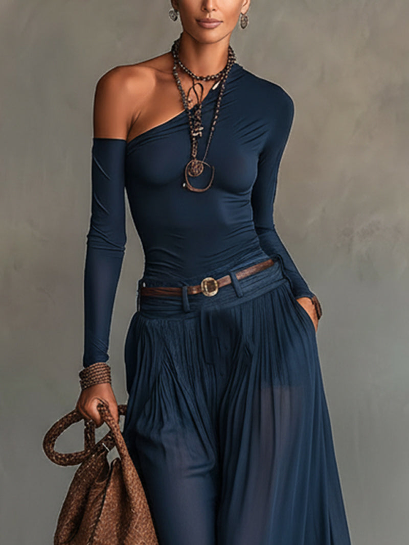Hnisa – Ein-Schulter-Jumpsuit mit Plissee und weitem Hosenbein