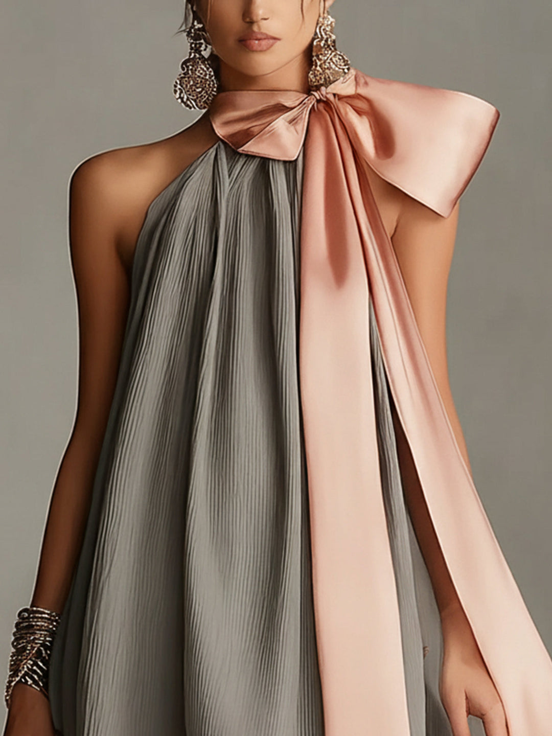 Robin – Satin-Minikleid mit rosa Schleife und Spitze