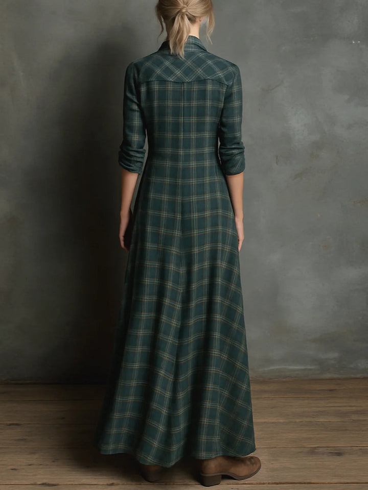 Jaelyn – Maxi Kleid Mit Grün Kariertem Revers