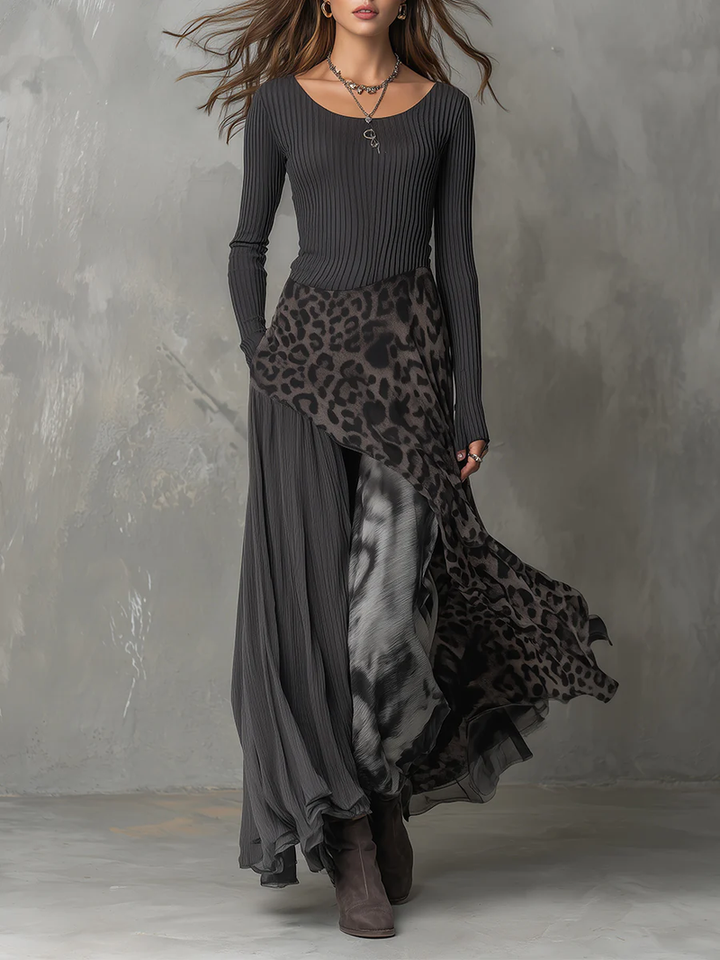 Nkem – Maxikleid mit Leopardenmuster und Streifen