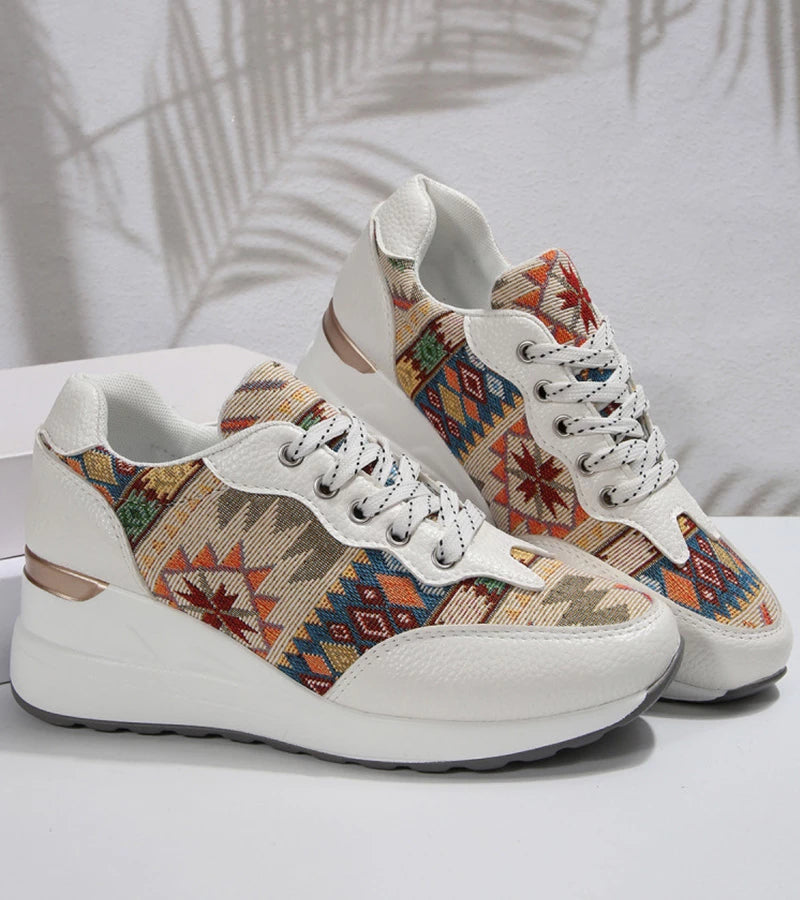 Znaya – Boho Turnschuhe Mit Geometrischem Schnürdesign