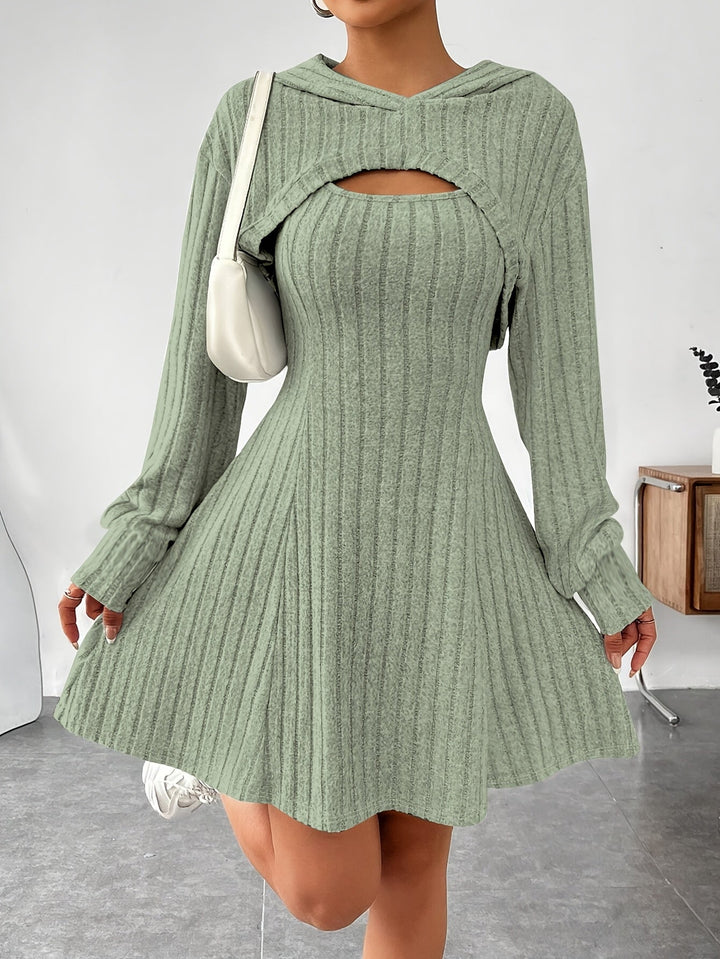 Joaquina – Geripptes Minikleid mit Kurzem Kapuzenoberteil