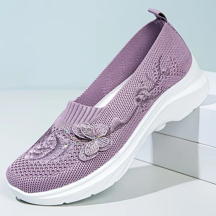 Leetha – Halbschuh Mit Schmetterlingsstickerei