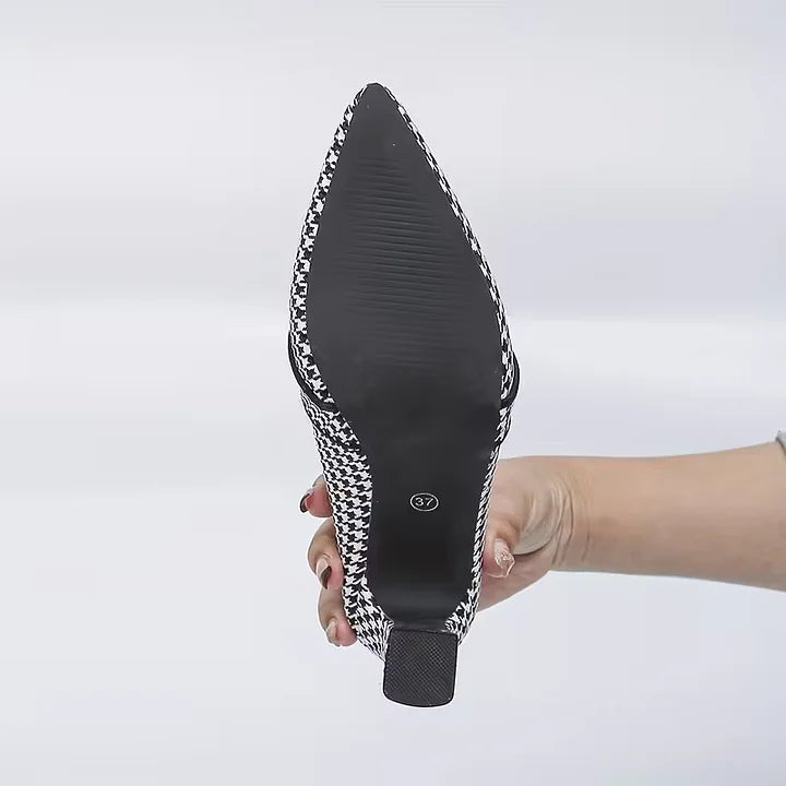 Ayelitah – Schuhe Mit Spitzer Zehenpartie Und Rutschfester Sohle