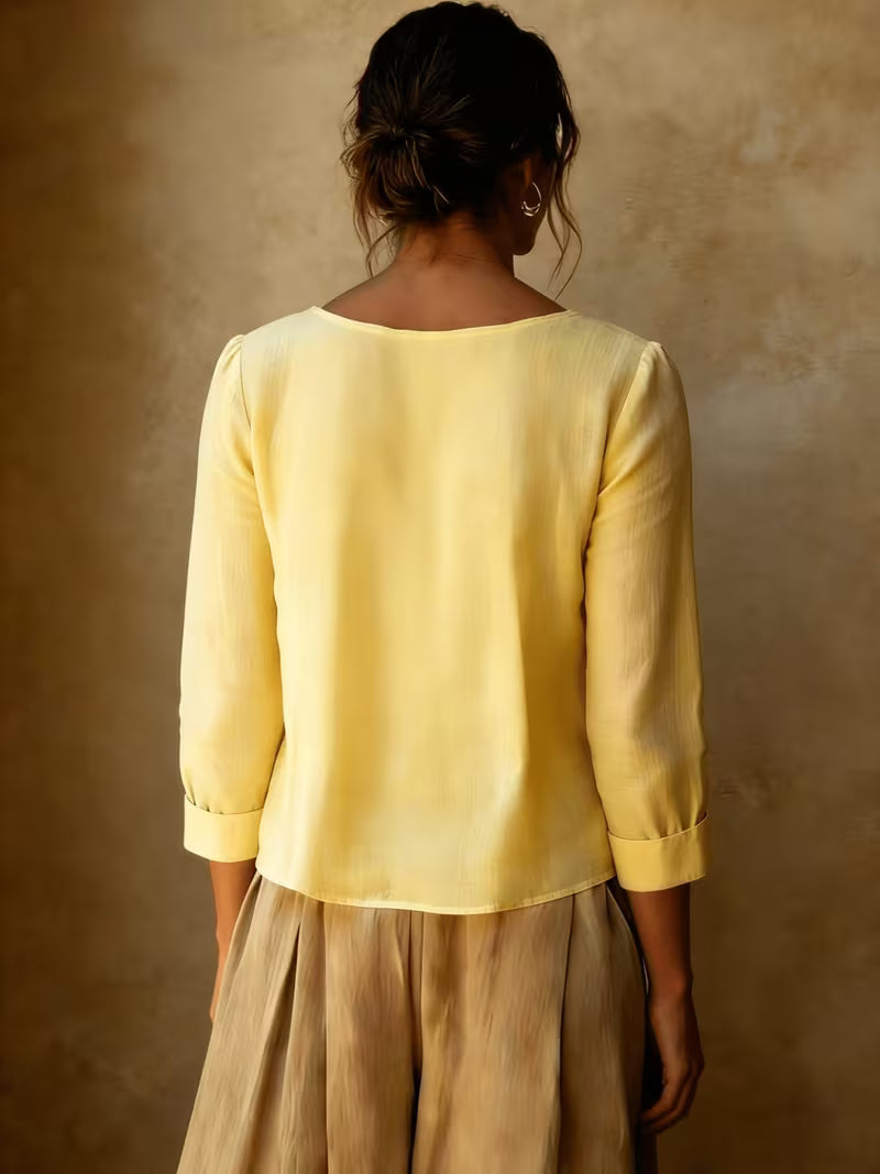 Gelina – Bluse Mit Rundhalsausschnitt Und Falten Vorne