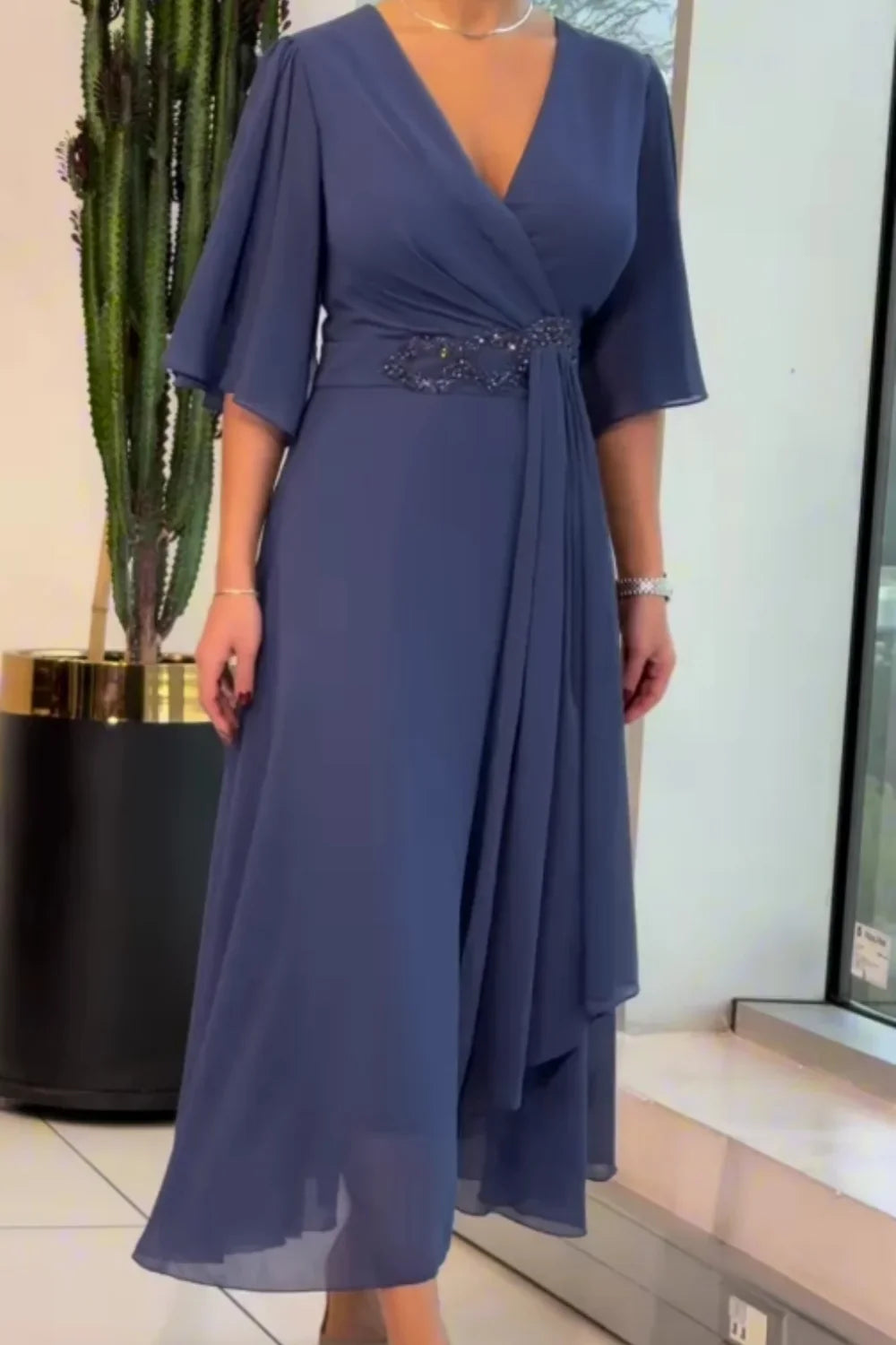Ezina – Elegantes Langes Tuch kleid