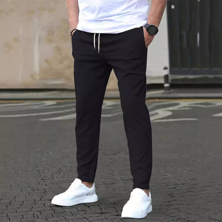 Bekzat - Hose Mit Geradem Bein