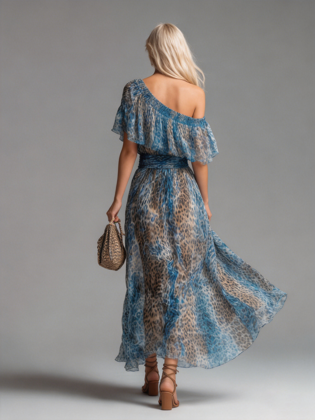 Siania – Chiffon-Kleid Mit Leopardenmuster Und Schulterfreiem Ausschnitt