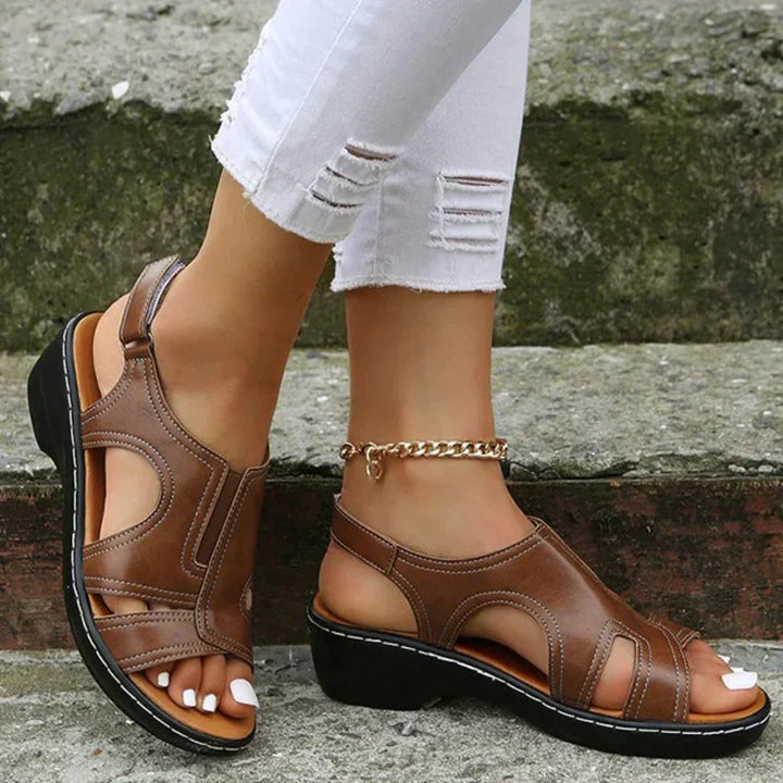 Kristie - Klassische Sandalen