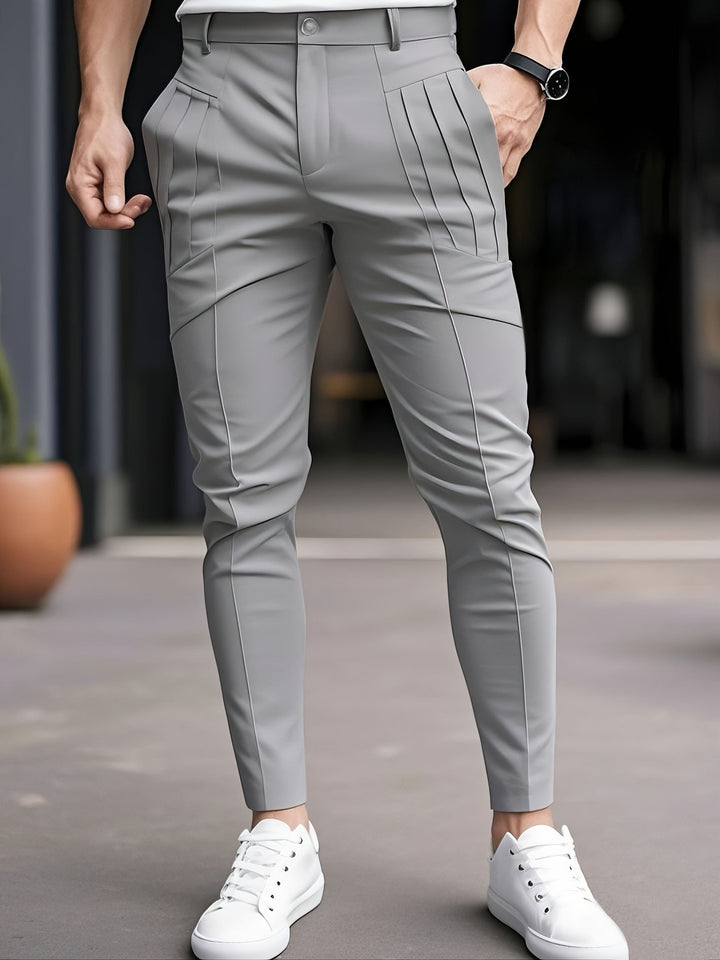 Alexey - Lässige Schlanke Passform Hose Mit Bundfalten Und Schräg Eingesetzten Taschen