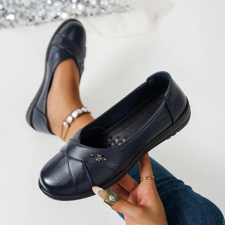 Kinerah - Orthopädische Leder Schuhe Mit Metallemblem