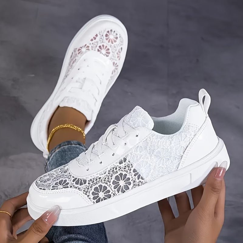 Alessa - Elegante Sneaker Mit Spitzenverzierung