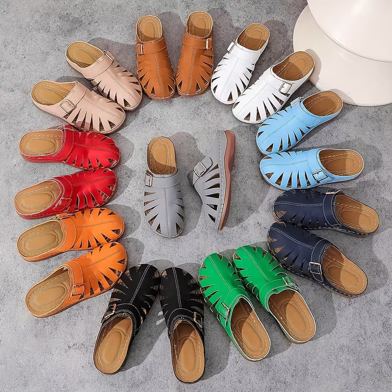 Alvena – Flache Sandalen mit Geschlossener Zehenpartie Ausschnitt Und Schnalle