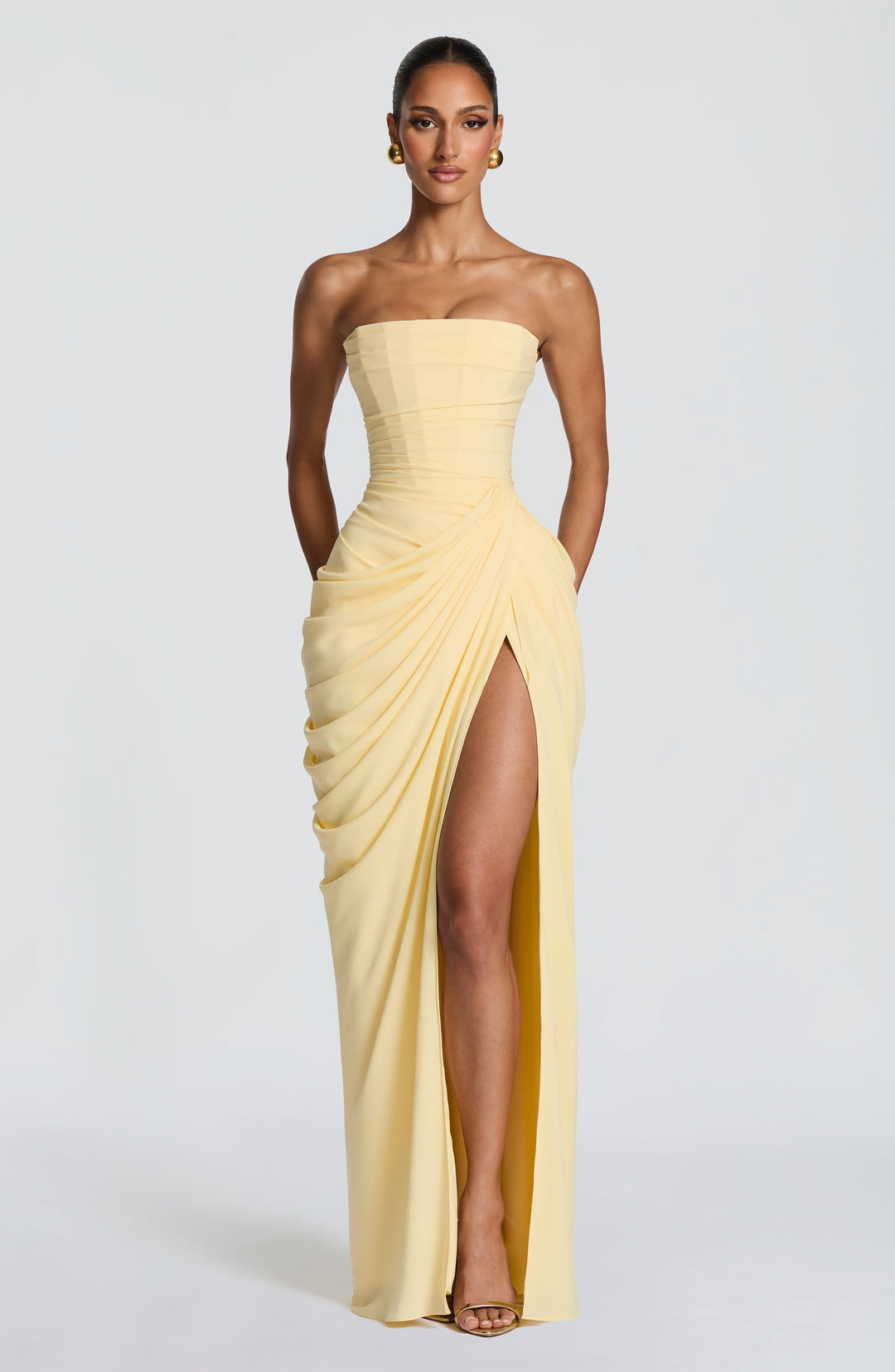Narja – Trägerloses Maxikleid