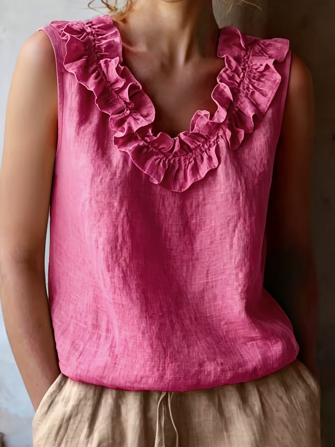 Safiya – Ärmellose Bluse MIT Rüschen Am Ausschnitt