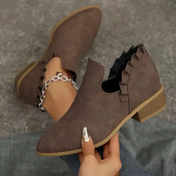 Veredah - Trendige Stiefeletten Mit Rüschen