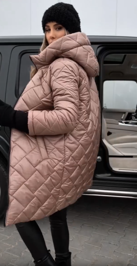Kureha - Stylische Gesteppte Kapuzenjacke Mit Reißverschluss