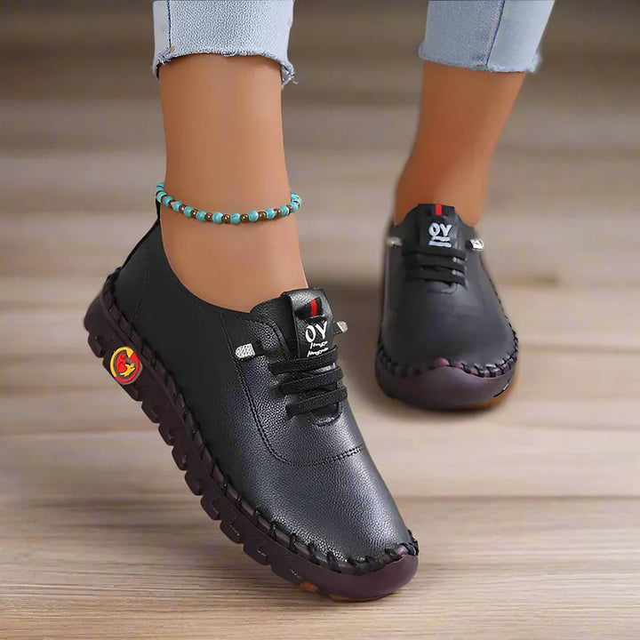 Hilga – Turnschuh Mit Schnürung Und Flexibler Sohle