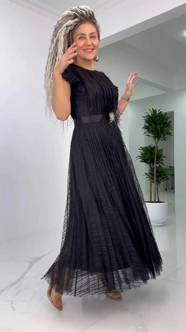 Naysha – Elegantes Seidenchiffon Kleid