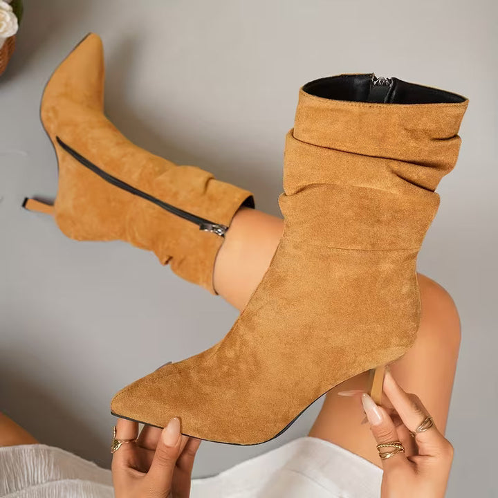 Tittana – Stiefel Mit Mittlerem Absatz Und Spitzen Kanten
